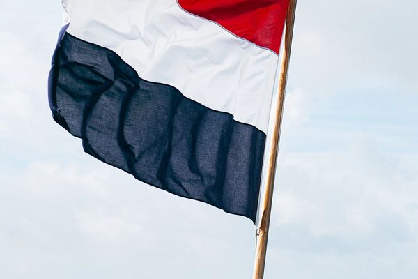 السجن 4 سنوات للاجئ إيراني في هولندا بتهمة "تمويل هجمات إرهابية في إيران"