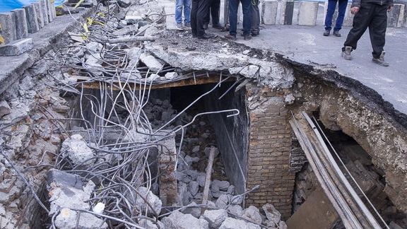 ریزش خیابان کارگر تهران؛ شهرداری حمام زیر زمین را فاقد ارزش تاریخی خواند و آن را پوشاند