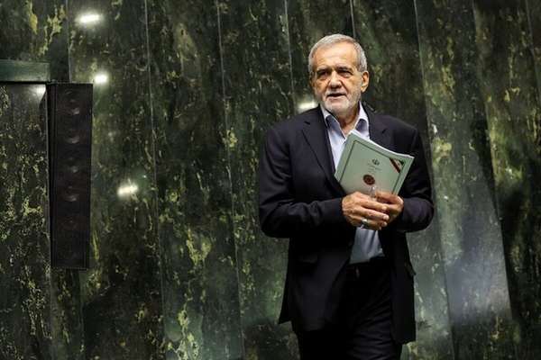 Iran government moves to revise budget after parliamentary rejection