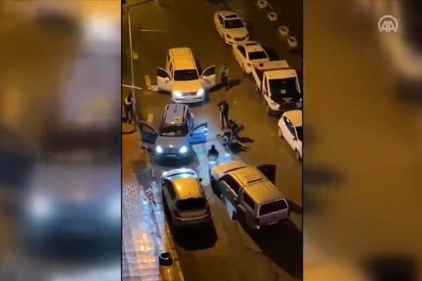 السلطات التركية تعتقل 6 أتراك وإيرانييَن لمحاولتهم خطف عسكري إيراني سابق