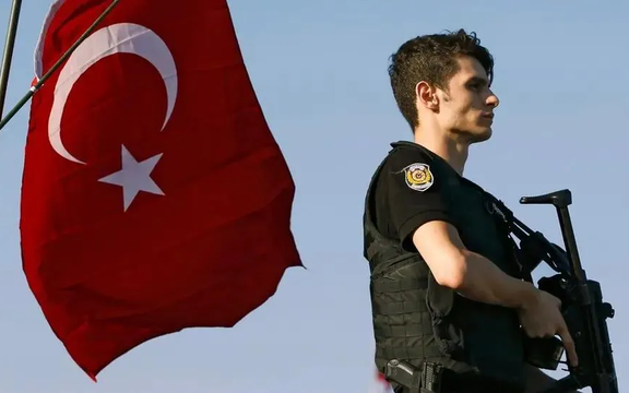 موج جدید بازداشتها در ترکیه؛ پلیس دهها نظامی و مقام محلی را دستگیر کرد