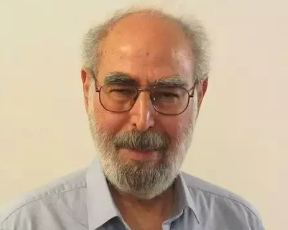 معارض من طهران: الحل في إيران هو تغيير النظام وليس مسرحية الانتخابات