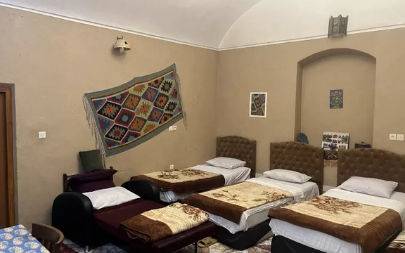 اصرار وزارت میراث فرهنگی به ساخت هتلهای جدید بدون مشتری