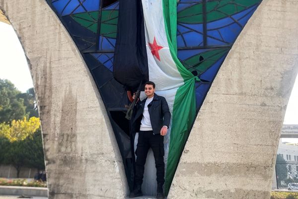 صمت إيراني بشأن سوريا.. وترامب: الأسد فرّ بعد فقدان دعم روسيا