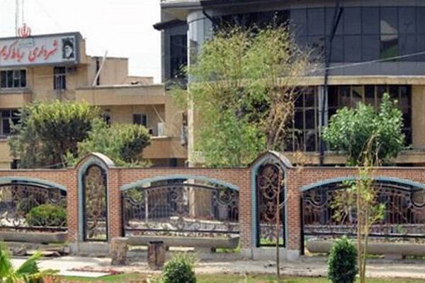 فرماندار رباط کریم از انفجار بمب احتمالا صوتی در مقابل ساختمان شهرداری خبر داد