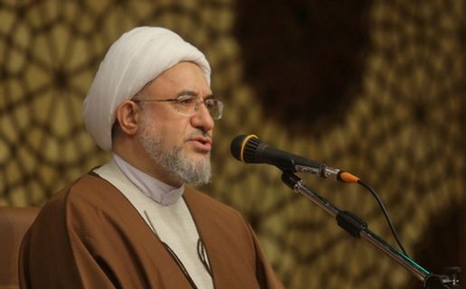 عضو مجلس خبرگان: عربستان سعودی و امارات متحده عربی را دشمن نمی‌دانیم