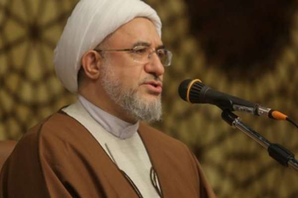 عضو مجلس خبرگان: عربستان سعودی و امارات متحده عربی را دشمن نمیدانیم
