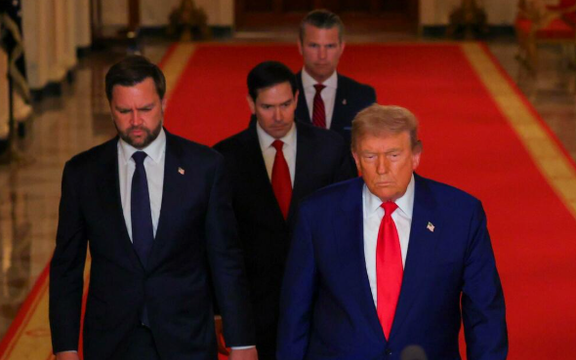 والانیوز: آمریکا در صورت حمله به ایران، بهدنبال عملیات مرحلهای و چندبعدی است