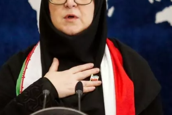 المتحدثة باسم الحكومة الإيرانية: غياب خامنئي كان طبيعيًا تمامًا