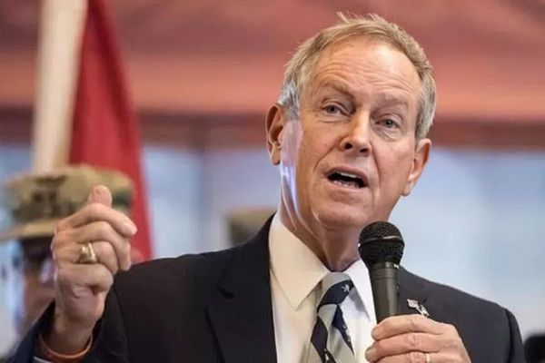 عضو "النواب" الأميركي:النظام الإيراني سيسقط وترامب لن يمنح طهران فرصة مثل بايدن