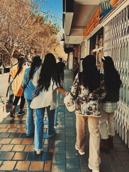 Iranian women unveiling in public (undated)
