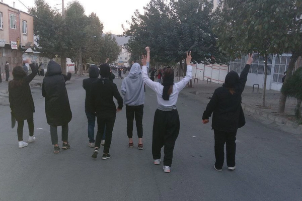 المتحدث باسم الخارجية الأميركية: النظام الإيراني يريد أن يربط الاحتجاجات بنا