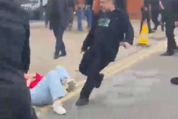 Islamic Republic's Loyalists Attack Iranian Protesters in London