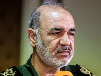 فرمانده کل سپاه: امروز شکست تیم فوتبال ایران را به نیابت از دشمنان در کشور جشن میگیرند