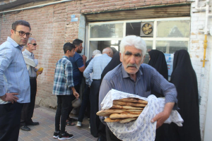 پس از حذف گوشت و برنج از سفره کارگران، نوبت به حذف نان رسید