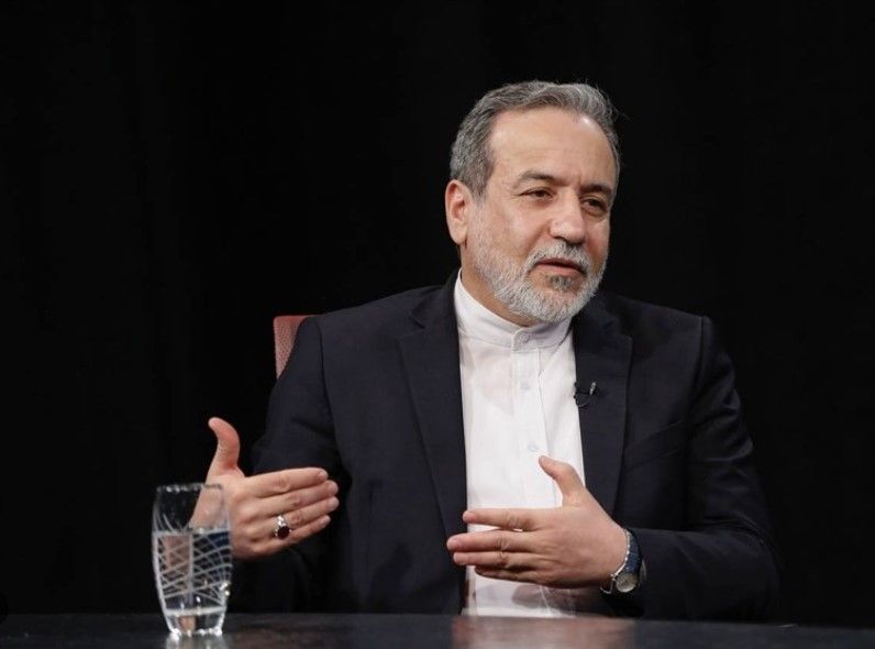 عراقچی: تنها در صورت توقف دائمی جنگ، رفع محاصره و لغو تحریم‌ها تنگه را باز می‌کنیم