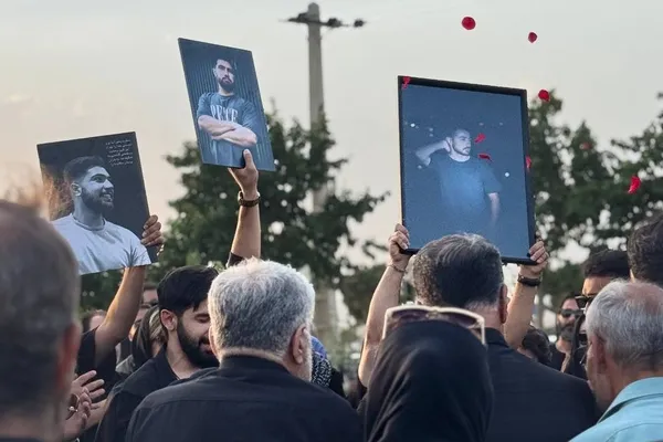 دادگاه نظامی همدان قرار منع پیگرد ۳ عضو سپاه متهم به قتل دو جوان را تایید کرد