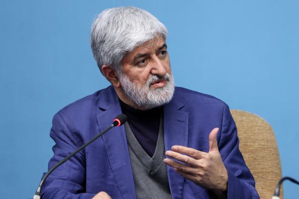 نائب رئيس البرلمان السابق: مستقبل الاقتصاد والسياسة في إيران يعتمد على نتيجة هذه الحرب