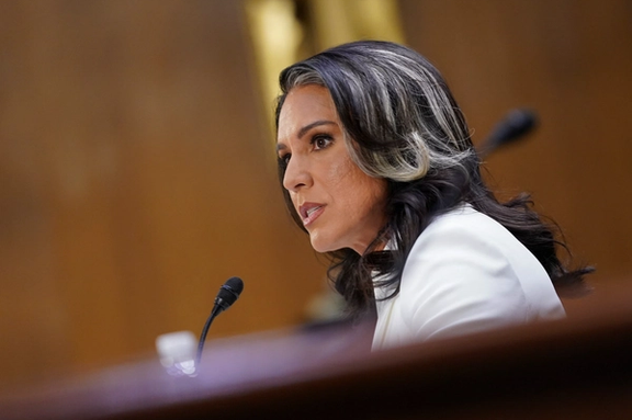 مدیر اطلاعات ملی آمریکا: تهران در حال ساخت سلاح اتمی نیست، شرایط را از نزدیک رصد میکنیم