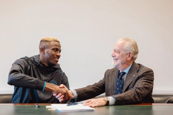 آقای گل ایتالیا در تیم قهرمان ماند؛ قرارداد ویکتور اوسیمن با ناپولی دو سال دیگر تمدید شد