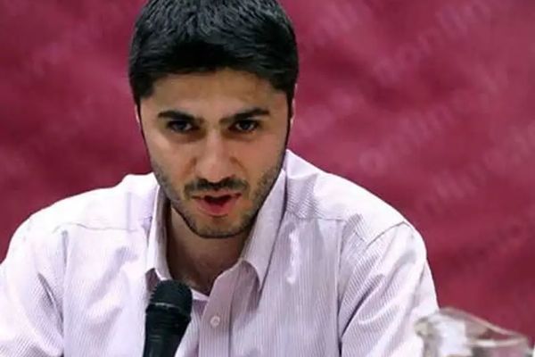 وزير خارجية إيران بالإنابة: نتابع عملية اعتقال بشير بي آزار في فرنسا ونعمل على إطلاق سراحه