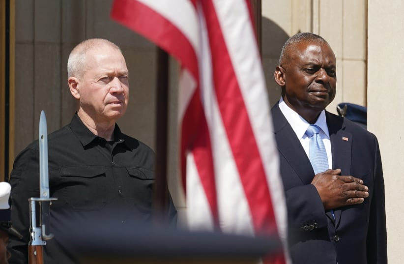 وزیر دفاع آمریکا از سالم بودن نتانیاهو پس از حمله به اقامتگاهش، ابراز خرسندی کرد