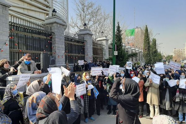 Iran teachers’ protest cases remain open under Pezeshkian, activist says