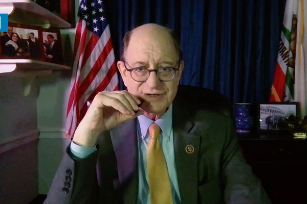 نائب ديمقراطي أميركي يتهم بايدن وترامب بالفشل في وقف تقدم إيران نحو امتلاك أسلحة نووية