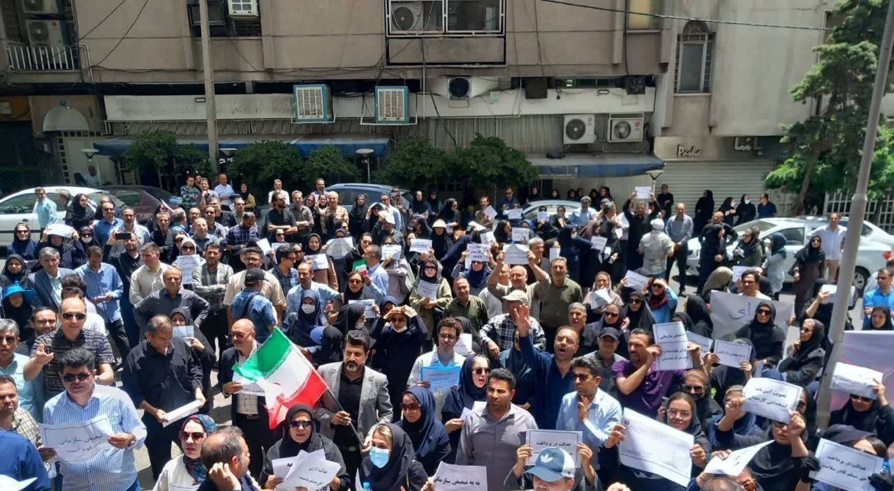 گروه‌هایی از بازنشستگان، پرستاران، کارگران و دیگر گروه‌های صنفی در چند شهر تجمع کردند