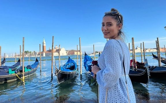 راحله امیری، معترض مجروحشده از چشم در جریان خیزش انقلابی از مهاجرت خود به ایتالیا خبر داد