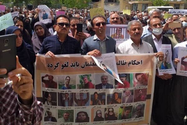 آلاف التوقيعات لمؤتمر العمل العالمي للاهتمام بالعمال والمعلمين المسجونين في إيران