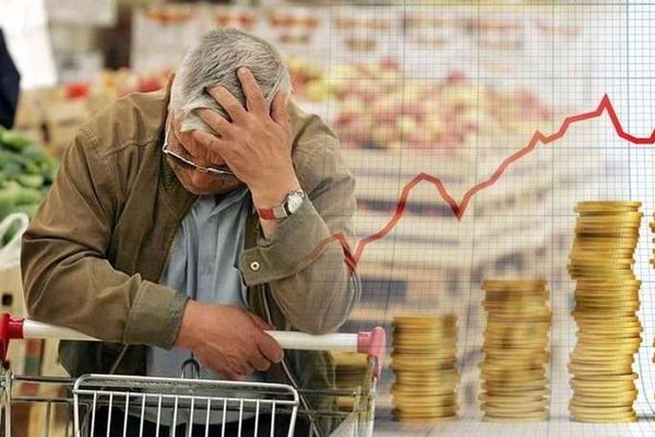 مسجلا أعلى معدل خلال نصف قرن.. التضخم في إيران يقارب 70%