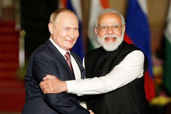China's Imports Of Iranian Oil Push India To Ignore Russia Sanctions