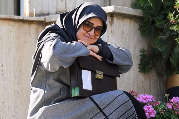 سخنگوی دولت: خودروهایی که جدید شمارهگذاری میشوند سهمیه بنزین ندارند