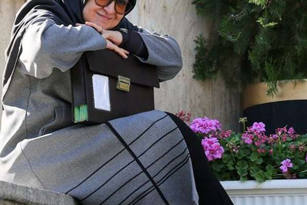 المتحدثة باسم الحكومة الإيرانية: السيارات حديثة الصنع لن تحصل على أي حصة من الوقود حاليًا