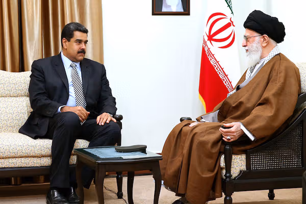 رییس سابق کمیسیون امنیت ملی مجلس: تکلیف ۲ میلیارد دلار طلب ایران از ونزوئلا روشن شود