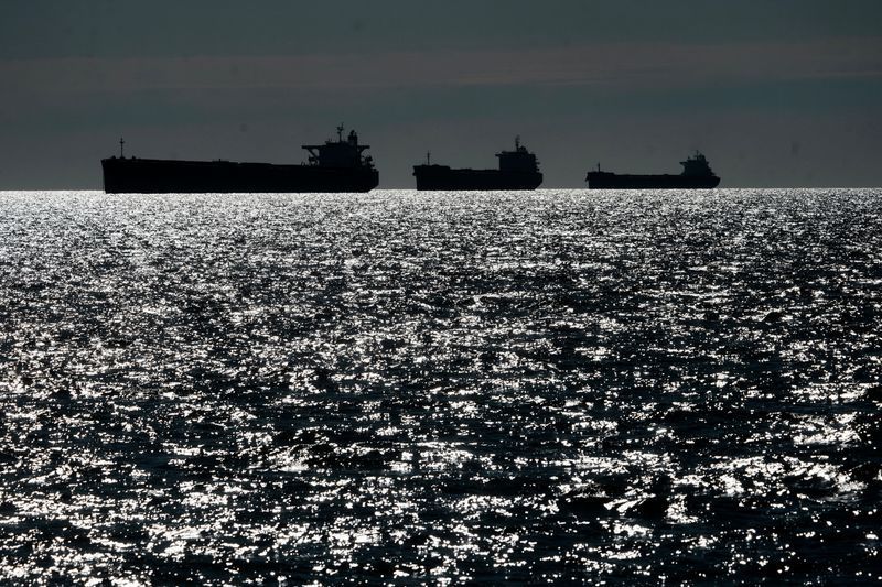 Russia's shadow fleet vessels wait in the unofficial anchorage area in the Gulf of Finland near Vaindloo, Estonia April 10, 2026. REUTERS/Ints Kalnins