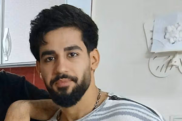 مهدی خلیلی، غریق نجات و مربی شنا در واوان، به دست نیروهای سرکوب جمهوری اسلامی کشته شد