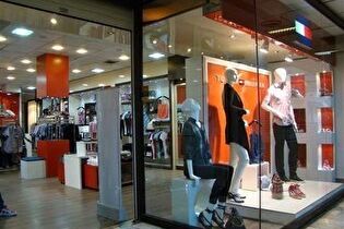 رسانه وابسته به سازمان تبلیغات: یک لباسفروشی به علت «استفاده از مانکن زنده» پلمب شد