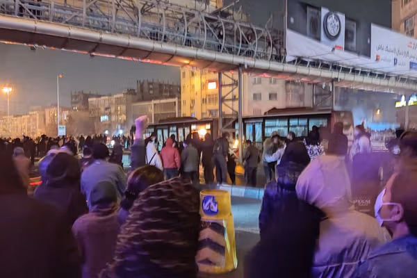 رودخانههای خون؛ واقعیت هولناک کشتار معترضان در ایران