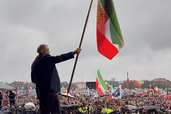 Senator Graham was a steadfast friend of the Iranian people, Prince Pahlavi says