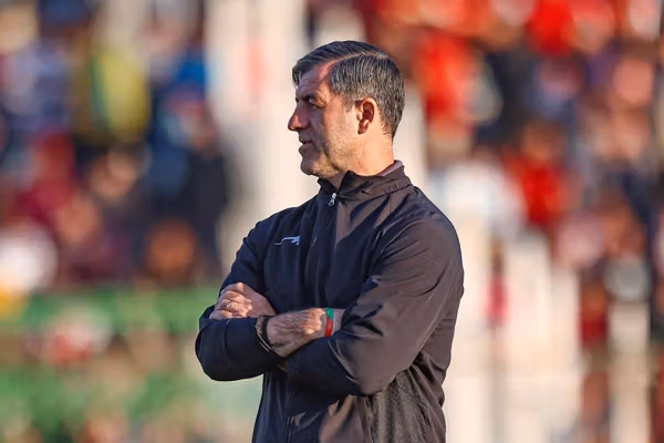 پس از شعار هواداران پرسپولیس؛ کریم باقری از استقلالیها عذرخواهی کرد