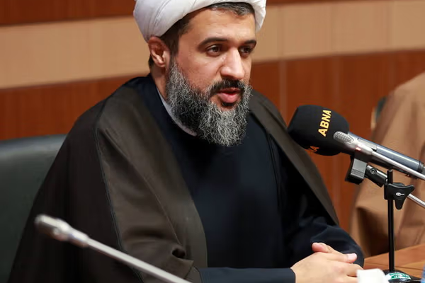 أكاديمي إيراني: طهران لا تمازح في الحرب وتهاجم حتى أكثر الدول صداقةً في المنطقة