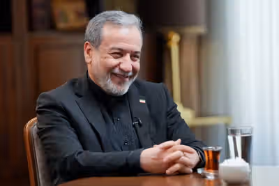 إعلام الحرس الثوري يوبخ عراقجي: ما كشفه بشأن عدم التواصل مع مجتبى خامنئي لم يكن ينبغي نشره