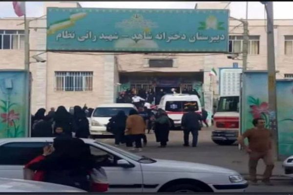 مجلس نقابات المعلمين في إيران يؤكد مقتل الطالبة أسرا بناهي أثناء هجوم الأمن على مدرستها