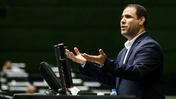 وزیر آموزش و پرورش: در یک دست دانشآموز بسیجی قرآن و در دست دیگر سلاح باشد