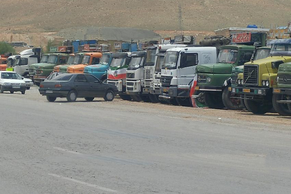 مطالبات نقابية بالإفراج الفوري عن سائقي الشاحنات المعتقلين وتدعو لدعم الاحتجاجات