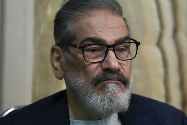 مستشار خامنئي السياسي : ذهبنا إلى روما من أجل اتفاق متوازن وليس للاستسلام