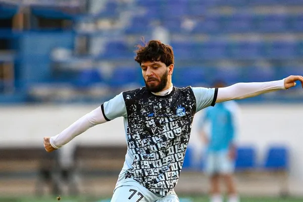 «سهمیه خارجی هشتم زنده میشود؟»؛ رایزنی استقلال برای اضافهکردن ماشاریپوف به لیست