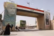 در پی حمله به خط لوله نفت عربستان سعودی، عراق سه گذرگاه مرزی با ایران را بست